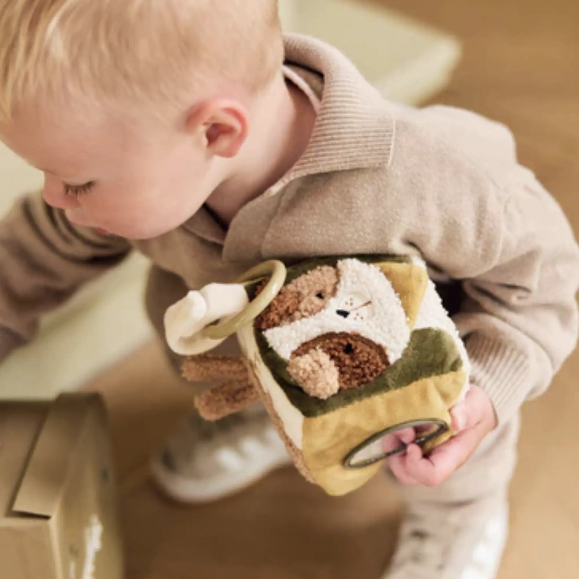 Cube d'activités / Tiny Park Jollein