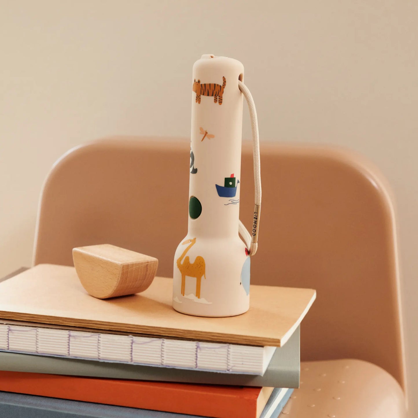 Lampe de poche / Around the World