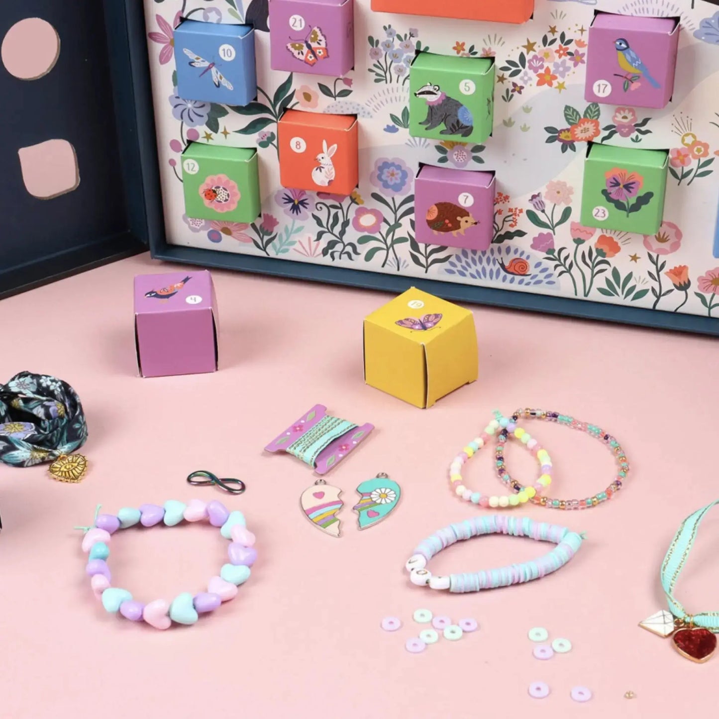 Calendrier de l'avent / Bijoux Auzou