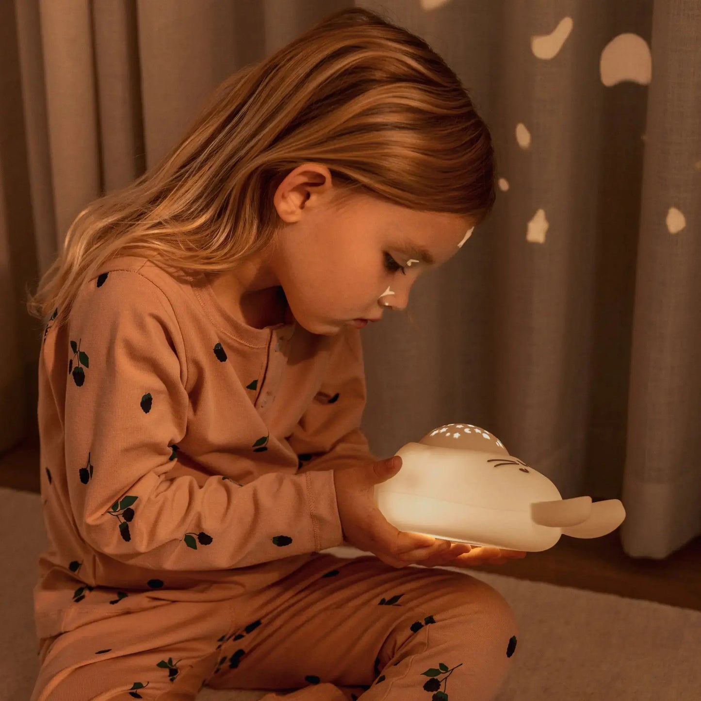 Veilleuse projecteur et sonore / Rabbit Liewood